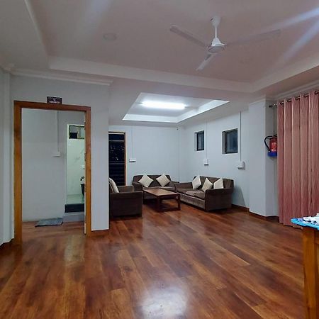 Hotel Dinthar Zara Āīzawl Zewnętrze zdjęcie