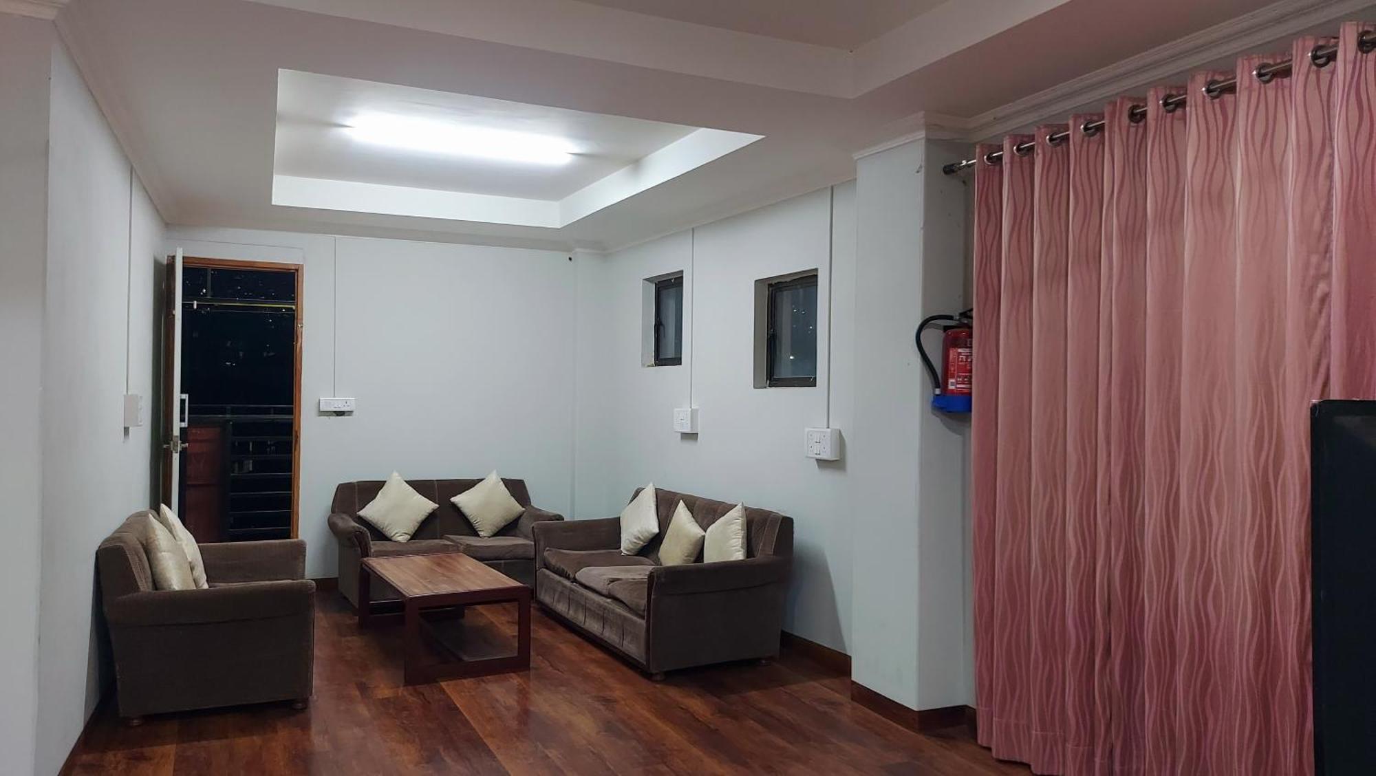 Hotel Dinthar Zara Āīzawl Zewnętrze zdjęcie